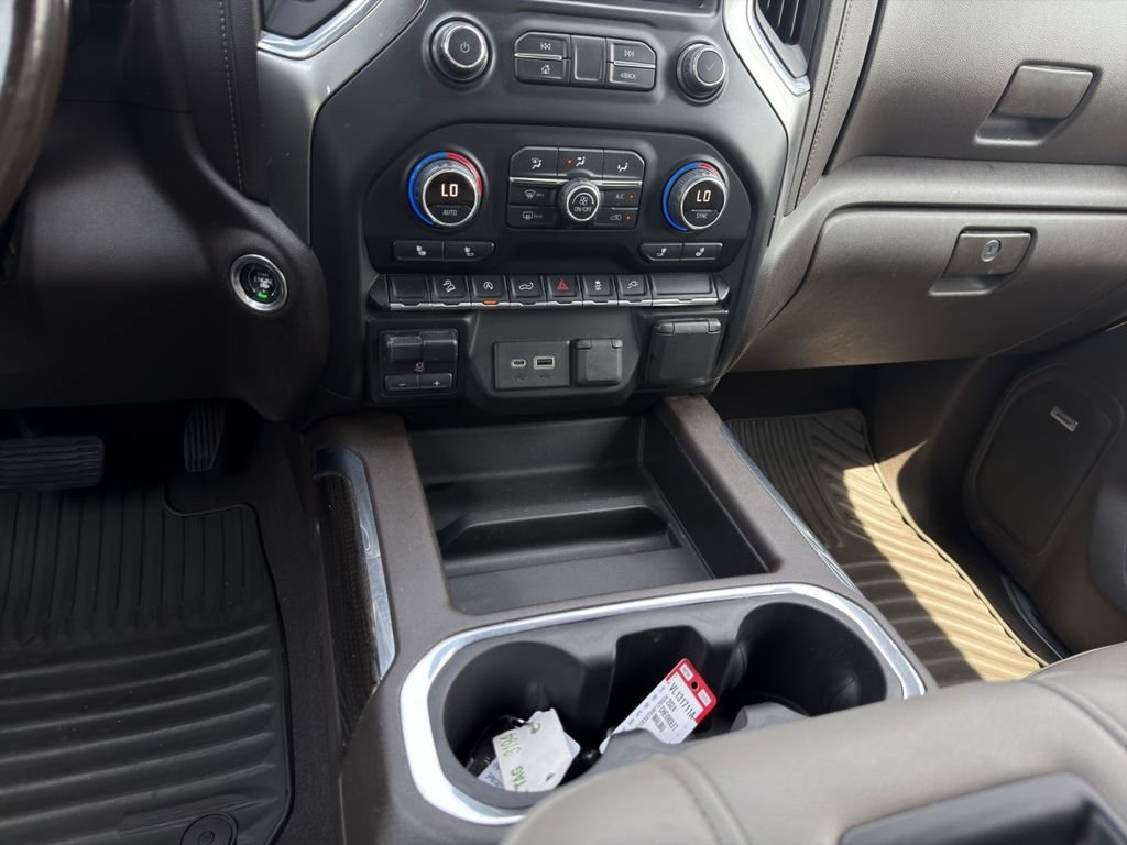 Used 2020 SUMMIT WHITE Chevrolet RST image 15