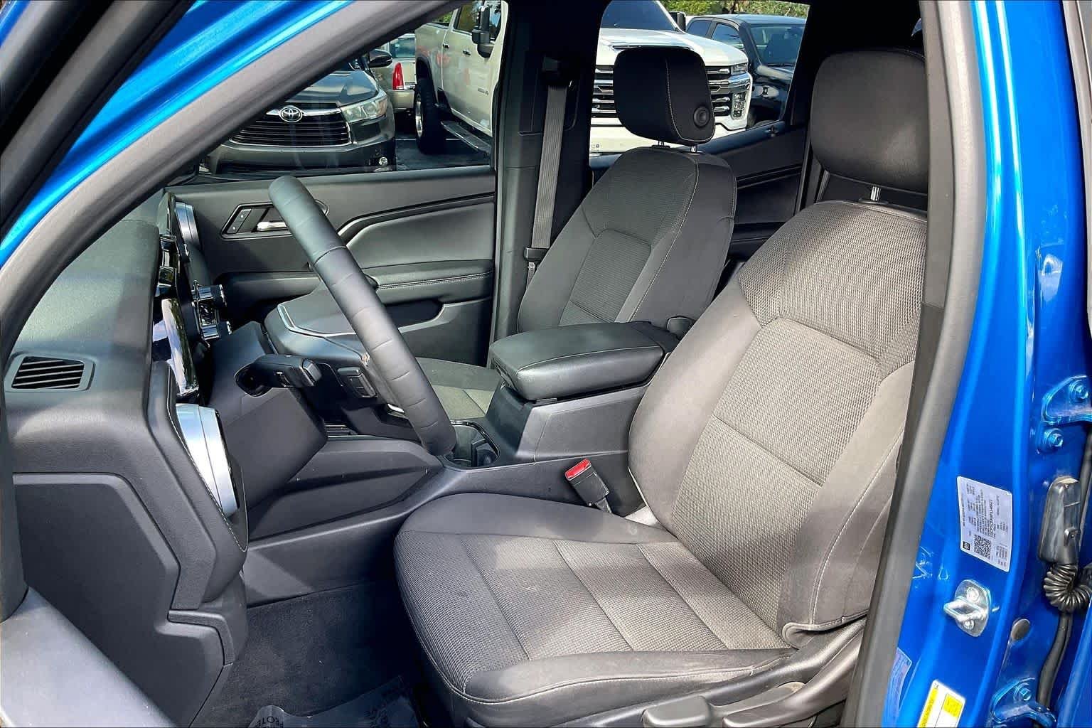 2023 Chevrolet Colorado LT - Photo 24