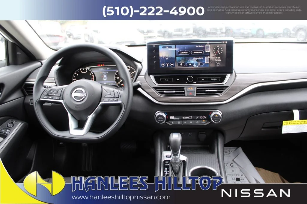 New 2025 White Nissan 2.5 SV image 18