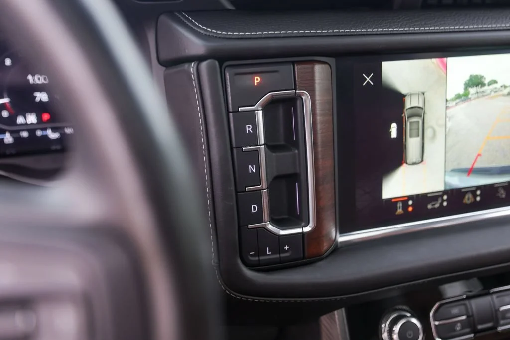Used 2023 Sterling Metallic GMC Denali Ultimate image 20