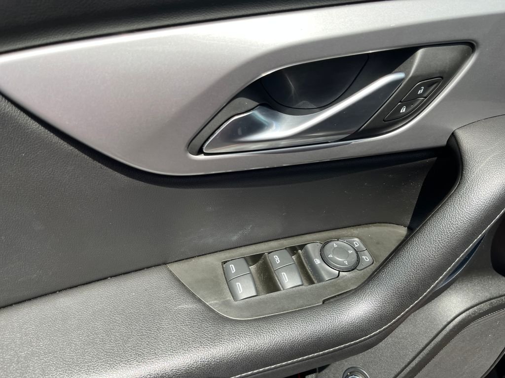 Used 2022 Black Chevrolet LT image 10