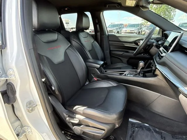 Used 2024 White Jeep Trailhawk 4x4 image 30