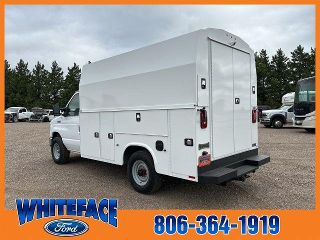 New 2025 Oxford White Ford Base image 45