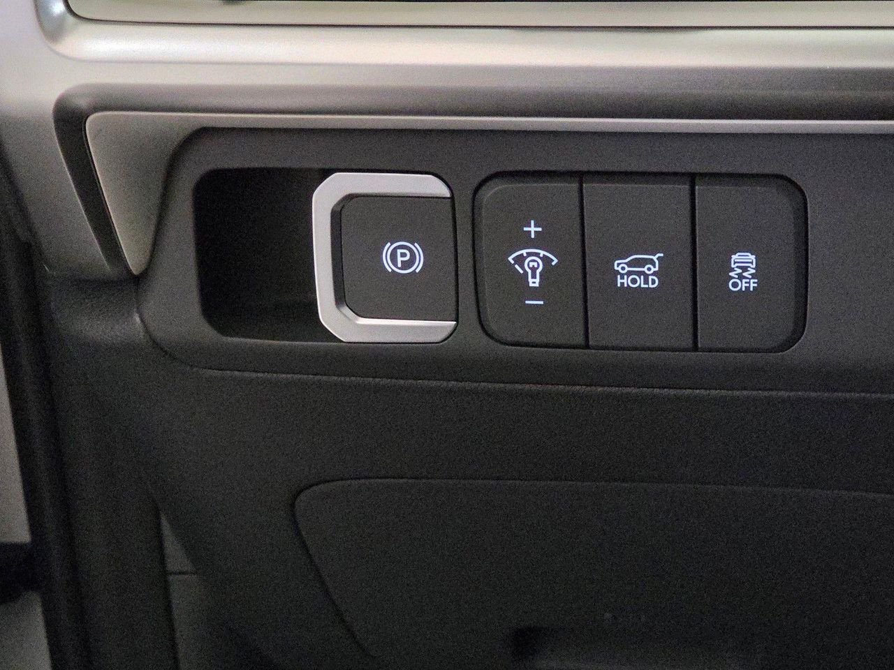 New 2026 Serenity White Hyundai SE FWD image 34