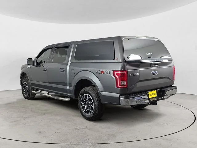 Used 2017 Magnetic Ford XLT image 3