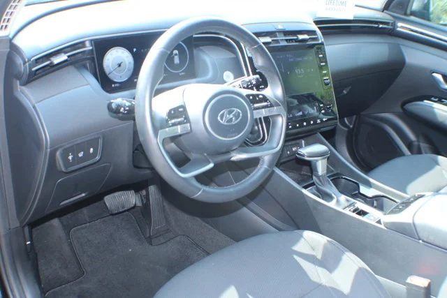 Used 2022 Phantom Black Hyundai SEL image 8