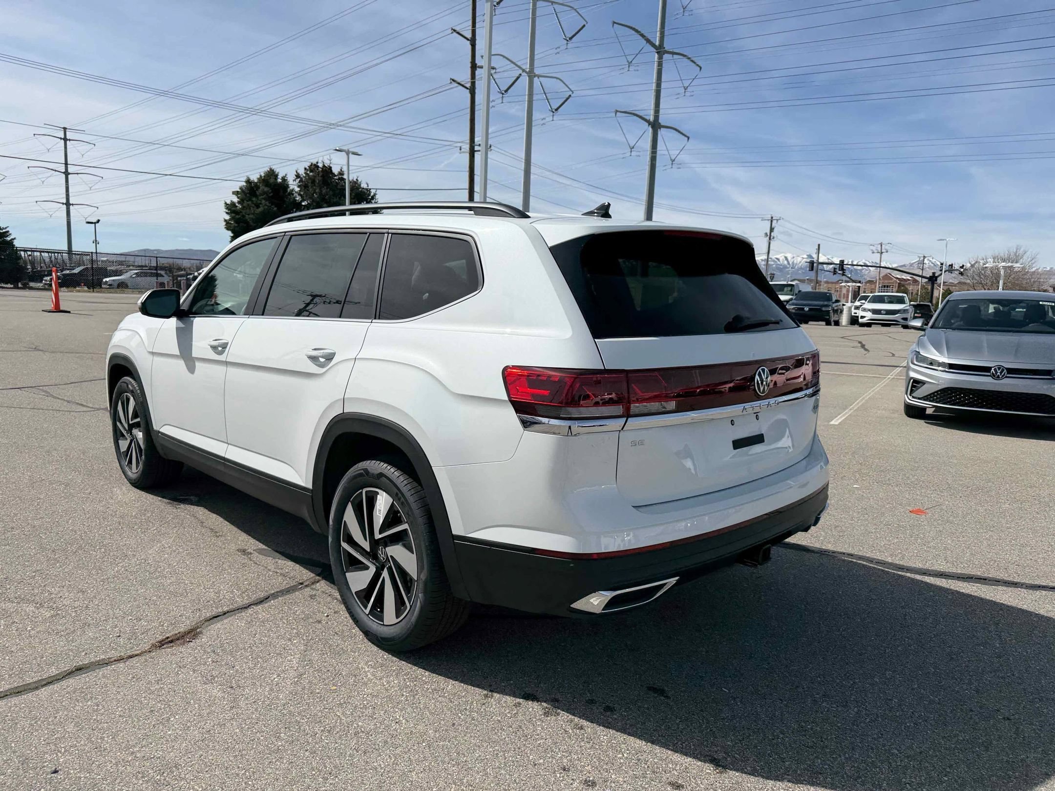 New 2026 Opal White Volkswagen 2.0T SE w/Technology image 5