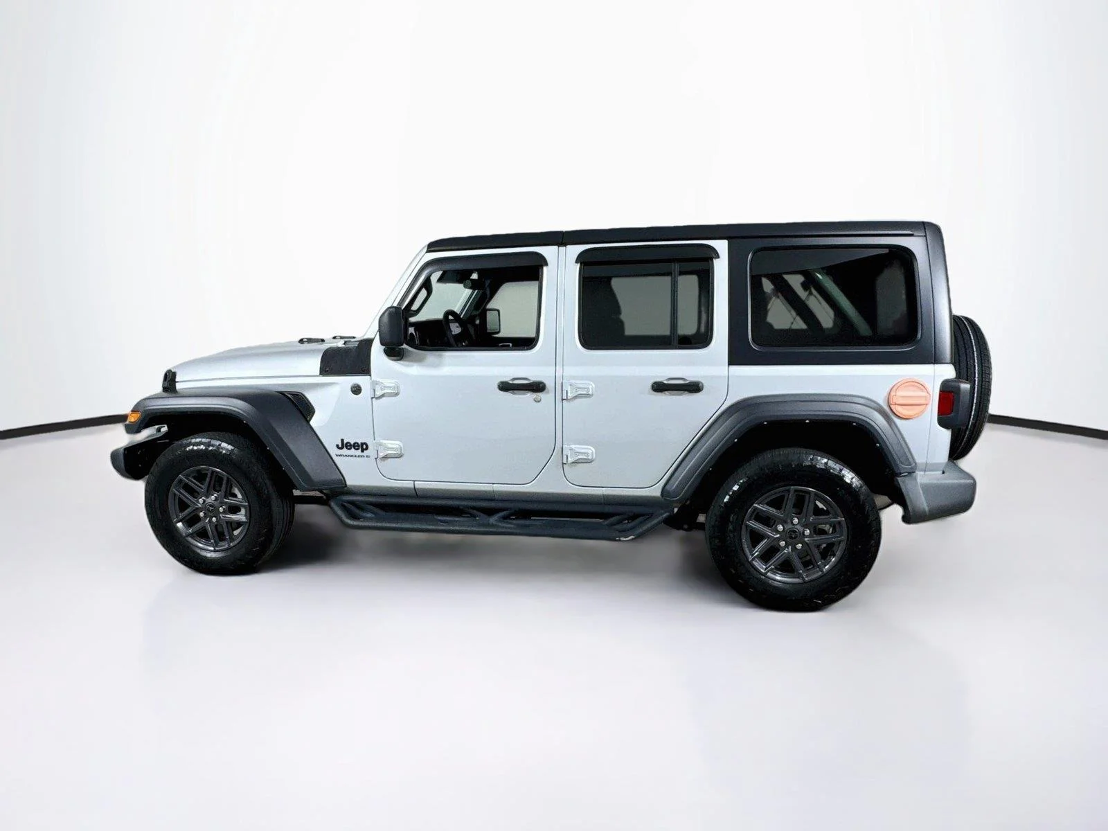 Used 2024 Silver Zynith Clearcoat Jeep Sport S image 3