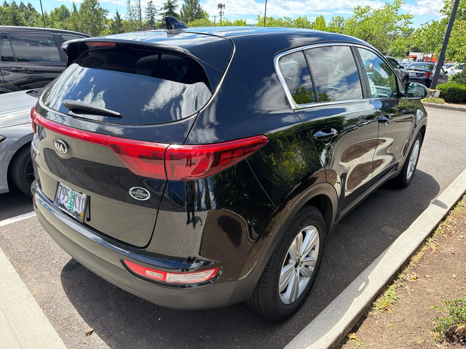 Used 2018 Black Cherry Kia LX image 3