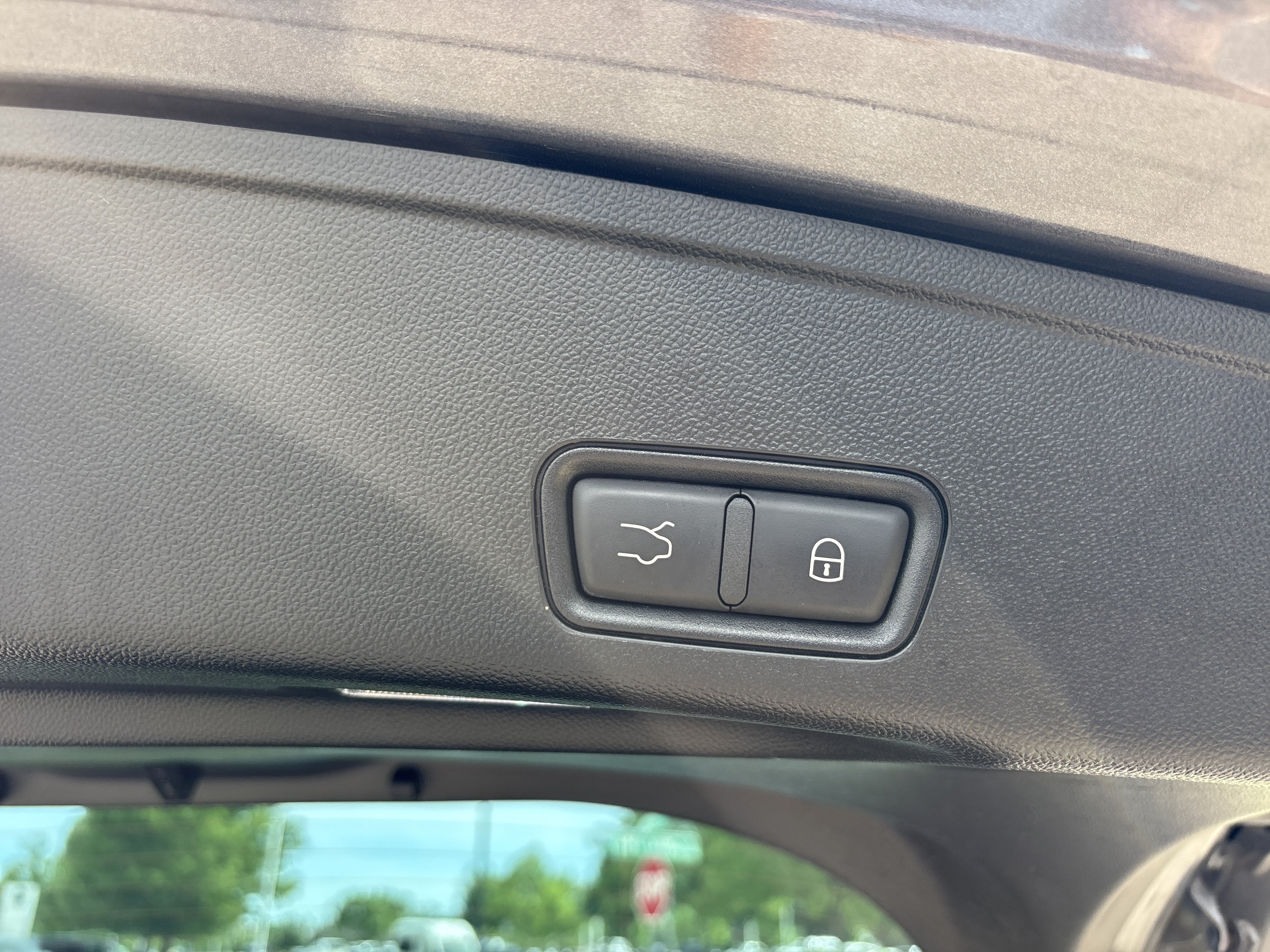 Used 2023 Grigio Lava Metallic Maserati GT AWD image 8