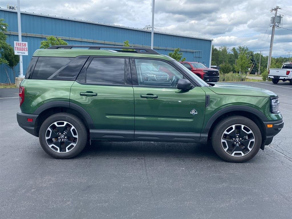 Used 2023 Eruption Green Ford Outer Banks image 12