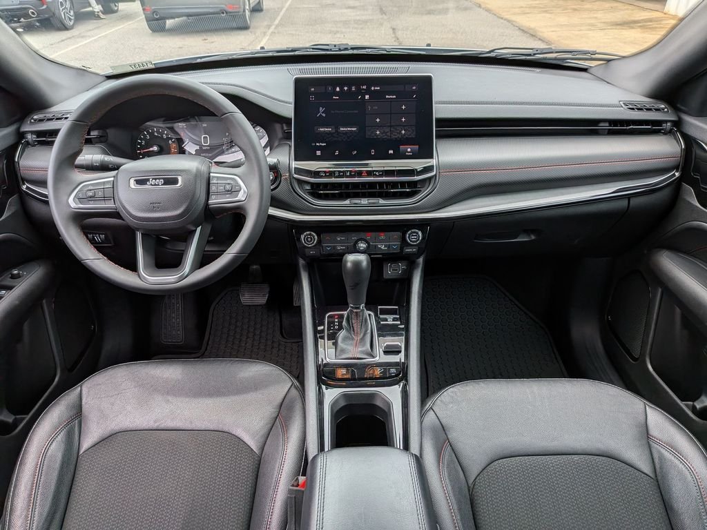Used 2024 Silver Jeep Trailhawk image 26