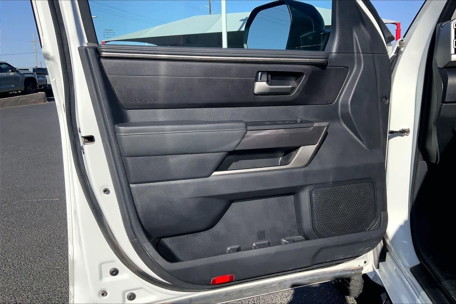 Used 2023 Ice Cap Toyota SR5 image 21