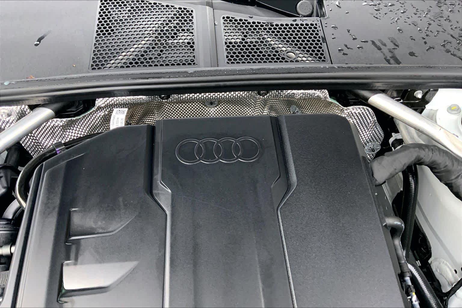 Used 2025 Glacier White Metallic Audi Premium image 33