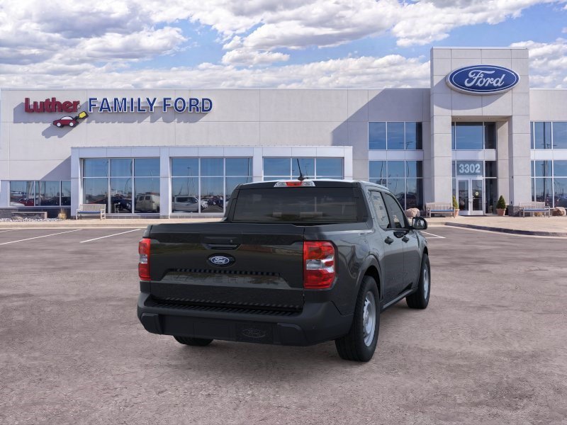 New 2025 Shadow Black Ford XL image 8
