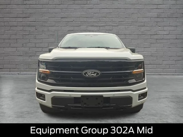 New 2026 Oxford White Ford XLT image 2