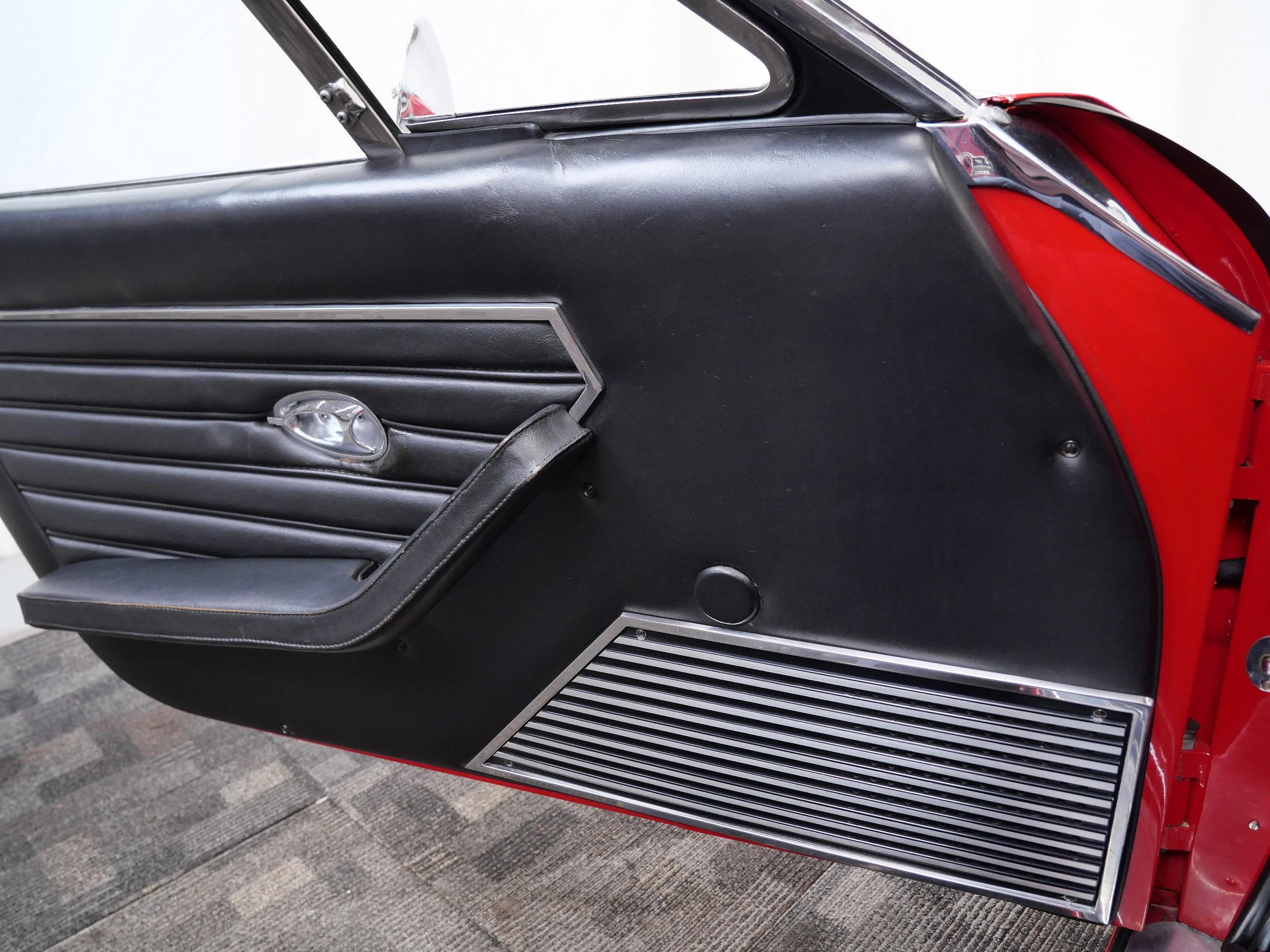 Used 1971 Rosso Chiaro Ferrari  image 31