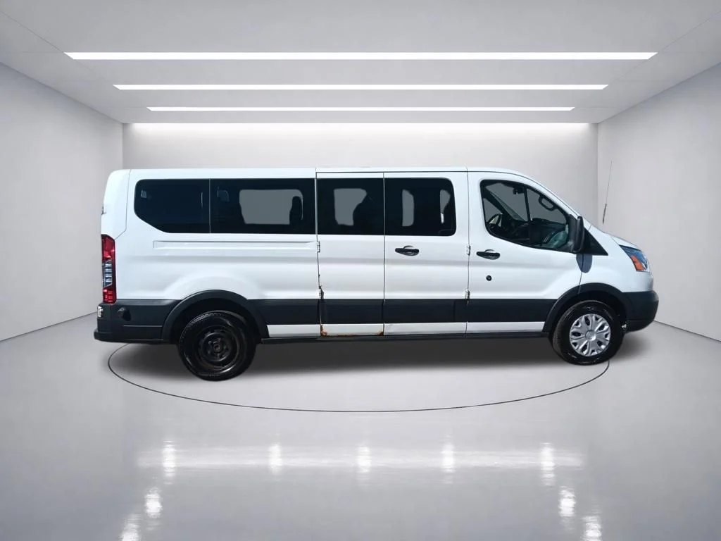 Used 2018 Oxford White Ford XLT image 8