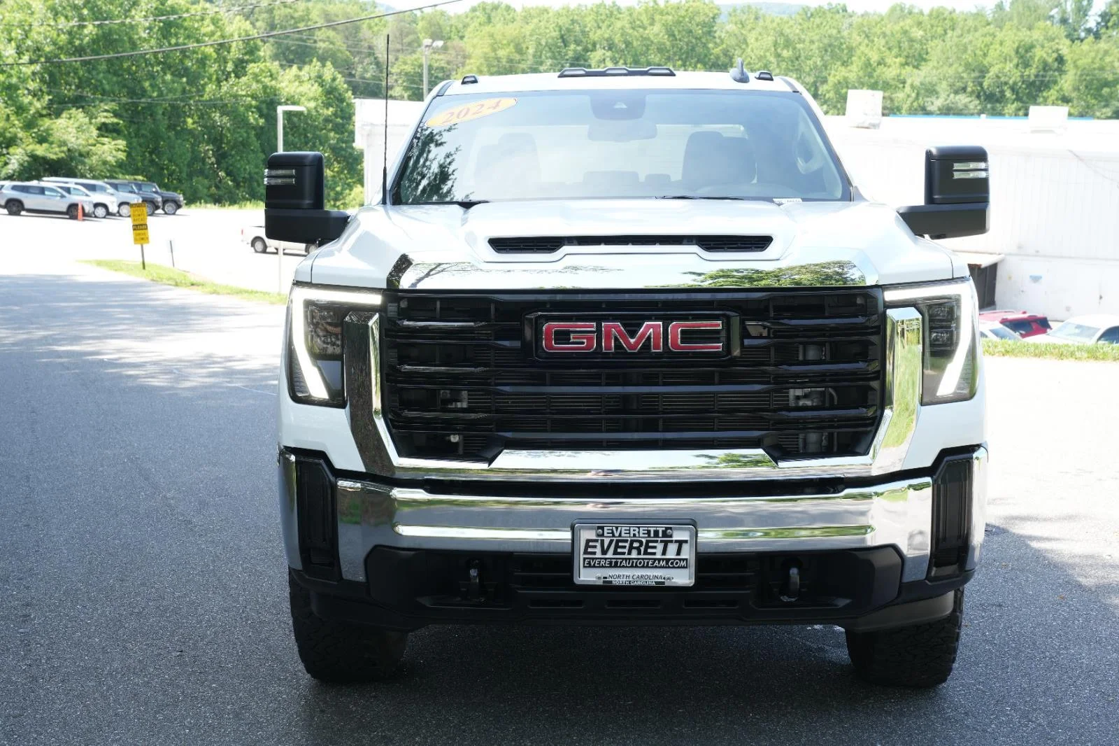 Used 2024 Summit White GMC Pro image 2