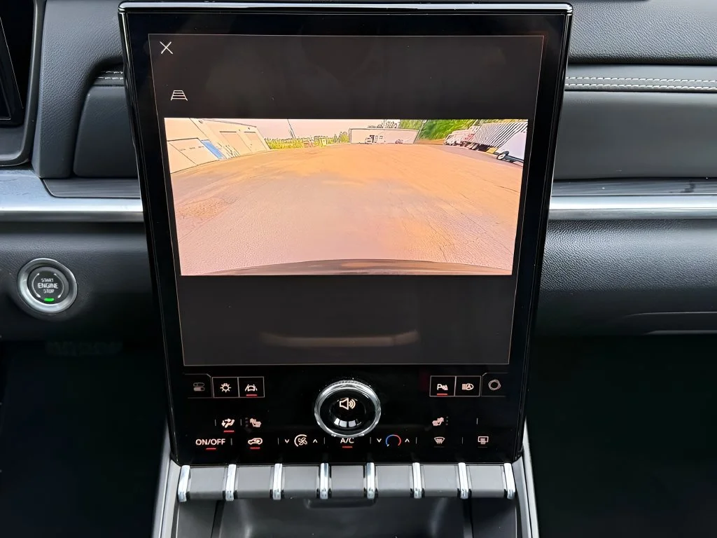 Used 2026 Ebony Twilight Metallic GMC Elevation image 28