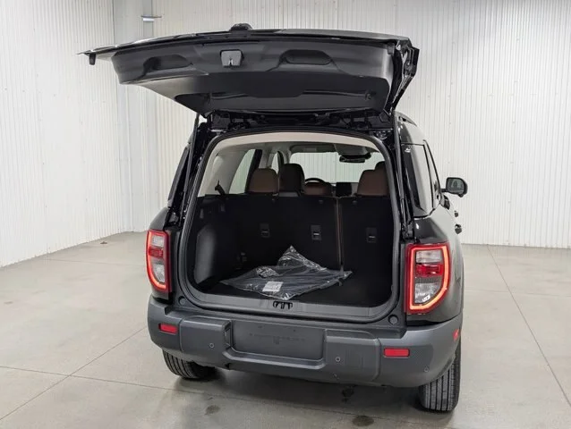 New 2025 Shadow Black Ford Outer Banks® image 19