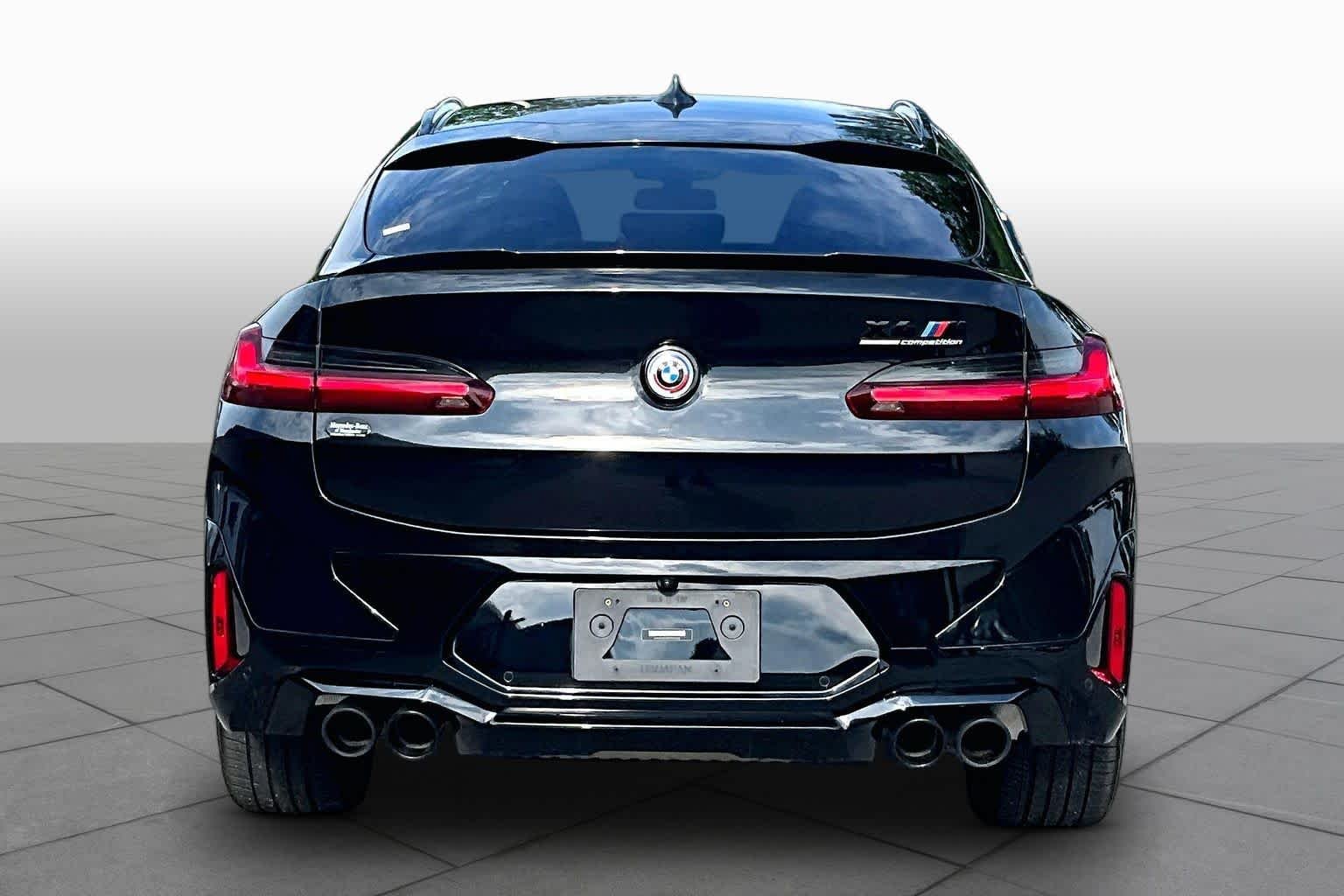 Used 2023 Black Sapphire Metallic BMW  image 4