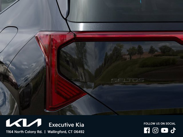 New 2027 Black Kia X-Line S image 11