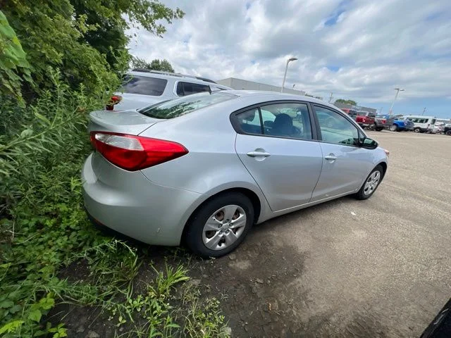Used 2016 Silver Kia LX image 8