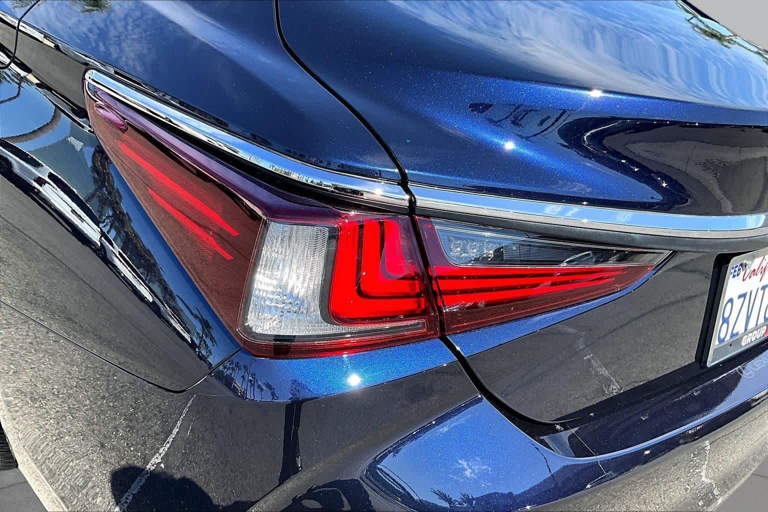 Certified Used 2022 Nightfall Mica Lexus  image 27