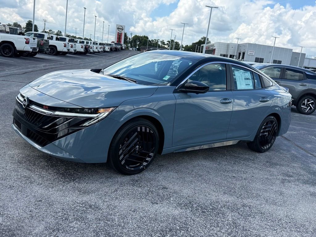 New 2026 Atlantic Gray Metallic / Super Black Two-tone Nissan SR image 39