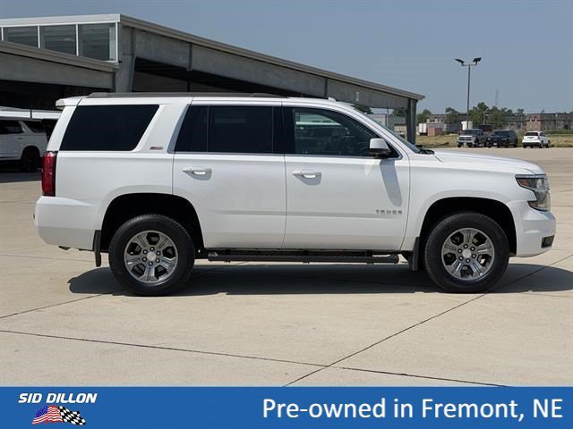 Used 2018 IRIDESCENT PEARL TRICOAT Chevrolet LT image 3