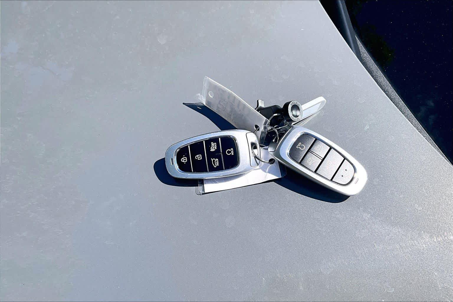 Used 2024 Hampton Gray Hyundai SEL image 15