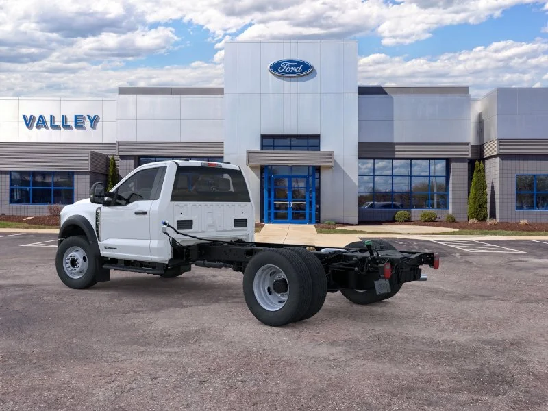 New 2026 Oxford White Ford F-600® XL image 5