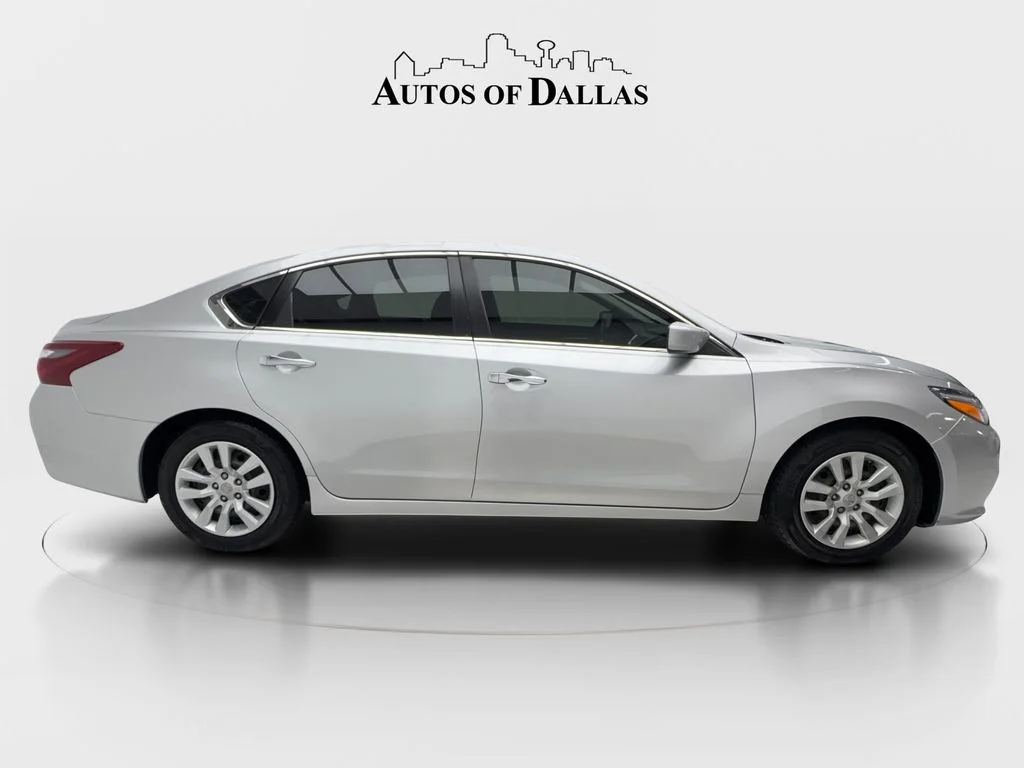 Used 2018 Silver Nissan 2.5 S image 6