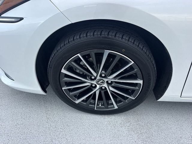 Certified Used 2024 White Lexus 300h image 10