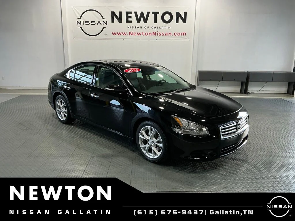 Used 2014 Super Black Nissan 3.5 SV image 27