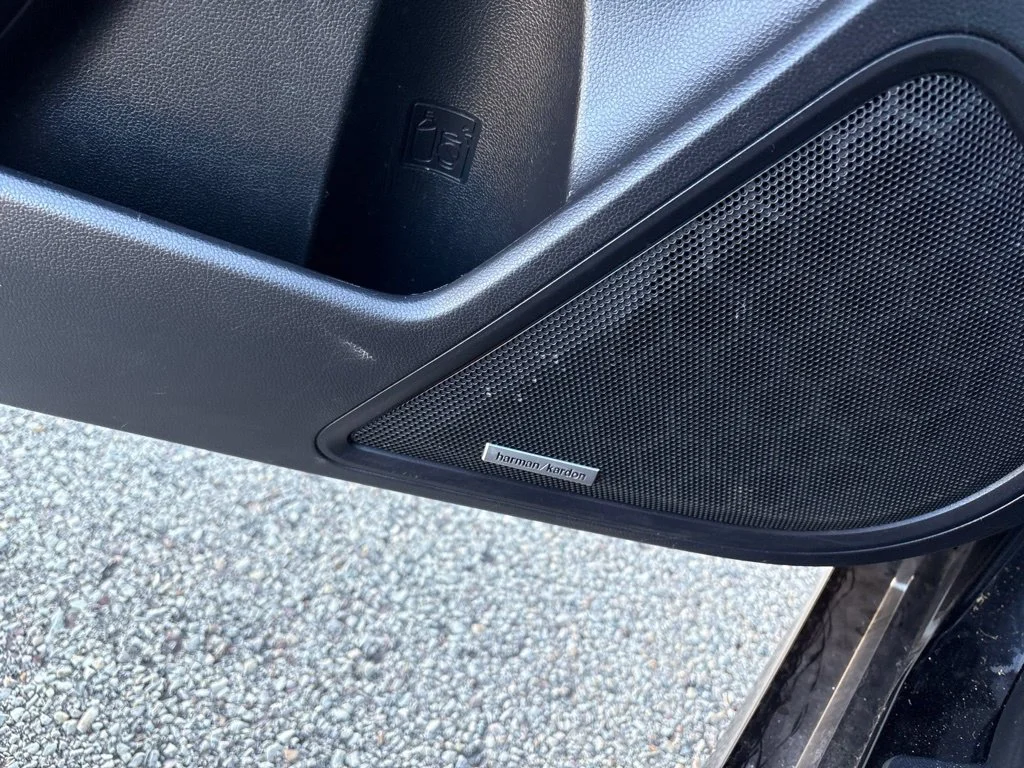 Used 2020 Black Subaru Limited image 31