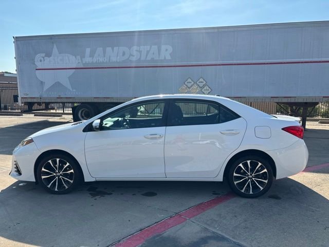 Used 2018 White Toyota SE image 8