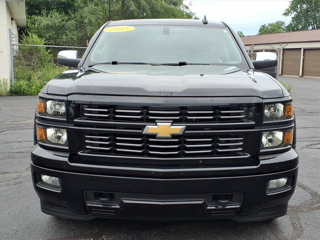 Used 2015 Chevrolet Silverado 1500 LT with VIN 1GCRCREH5FZ416664 for sale in Knox, IN