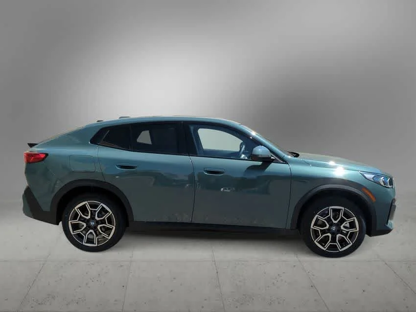 2025 BMW X2 28i - Photo 9