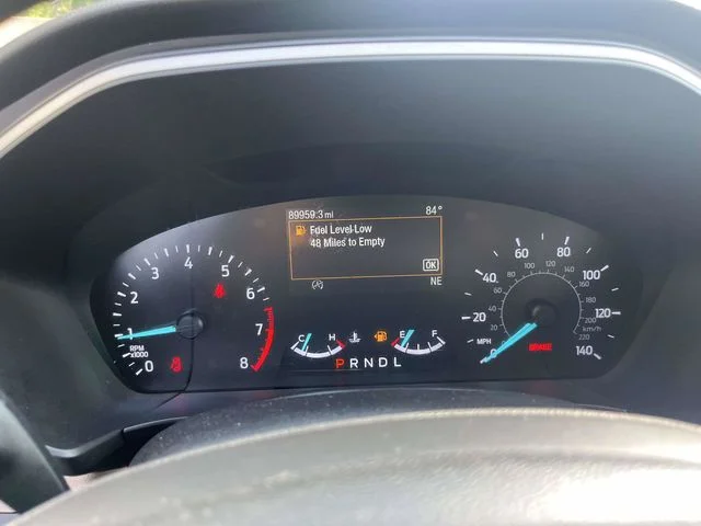 Used 2020 Agate Black Metallic Ford SE image 25