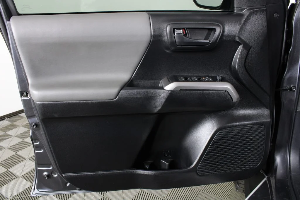 Used 2022 Gray Toyota SR5 image 10