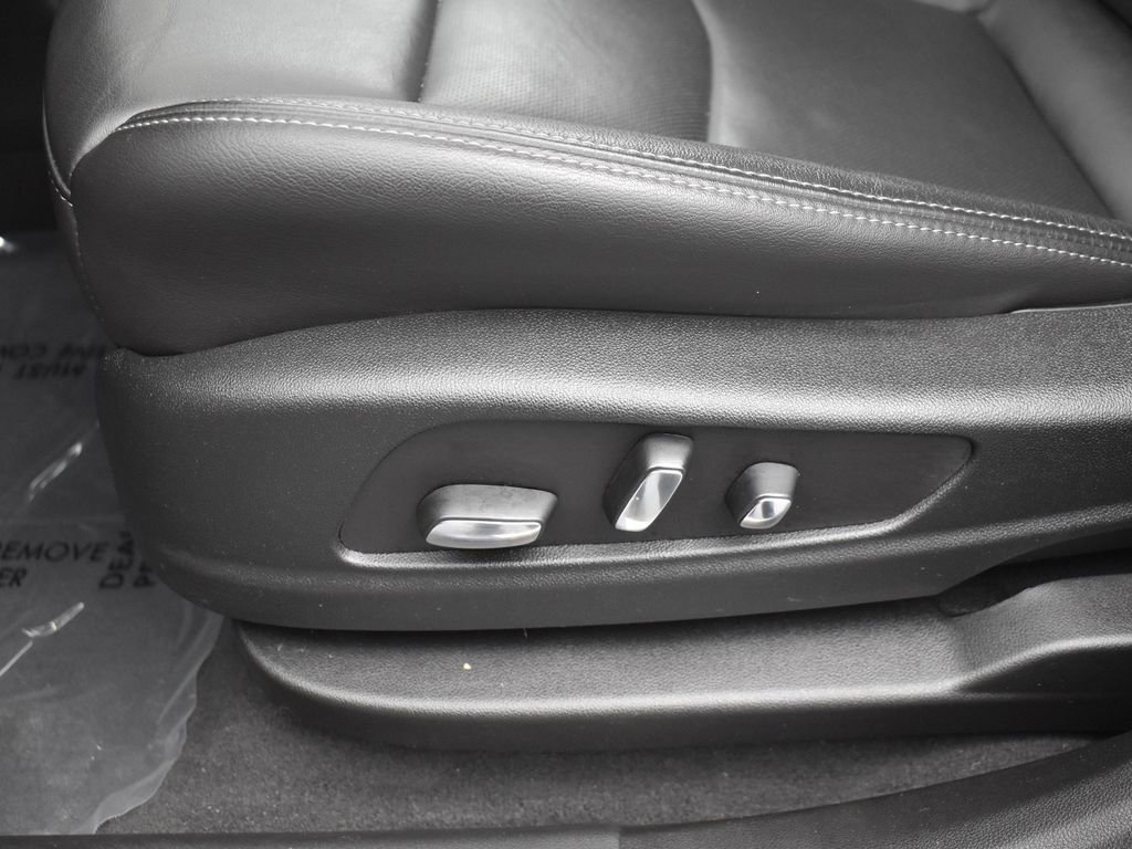 2023 CADILLAC XT6 - Image 11