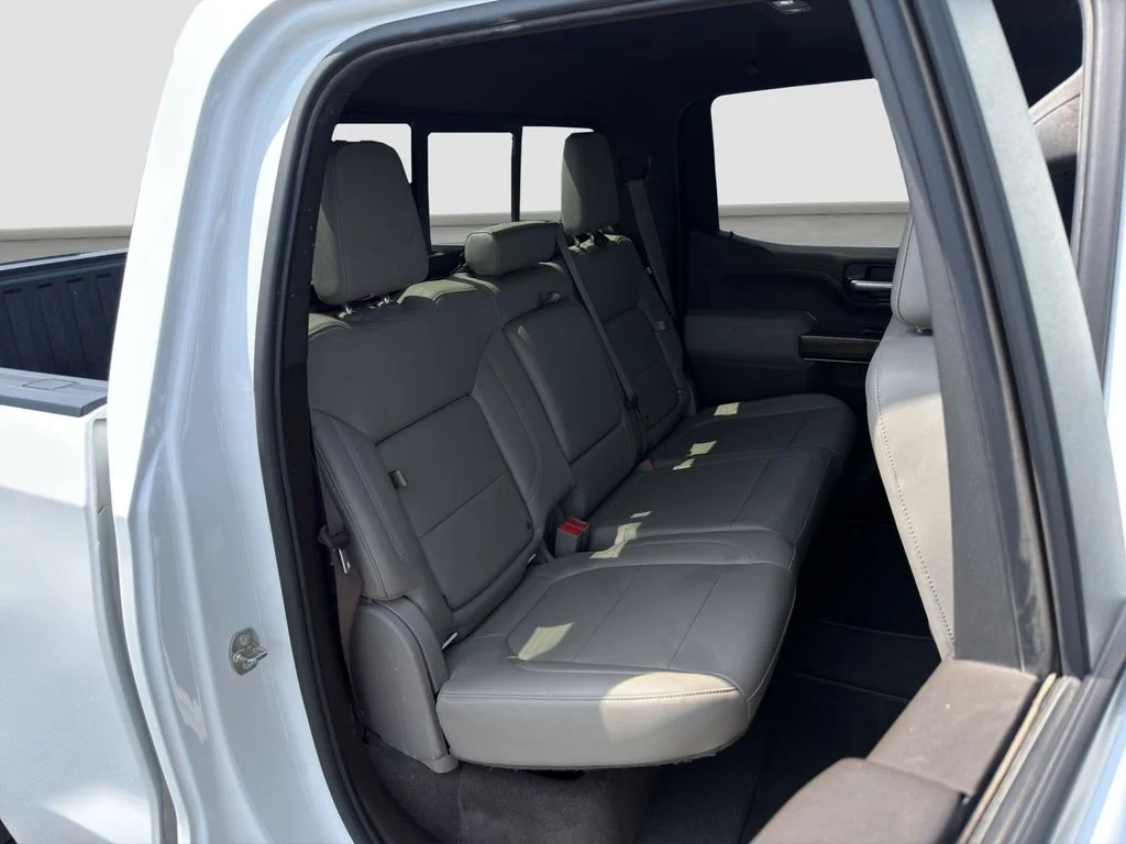 Used 2020 SUMMIT WHITE Chevrolet RST image 51