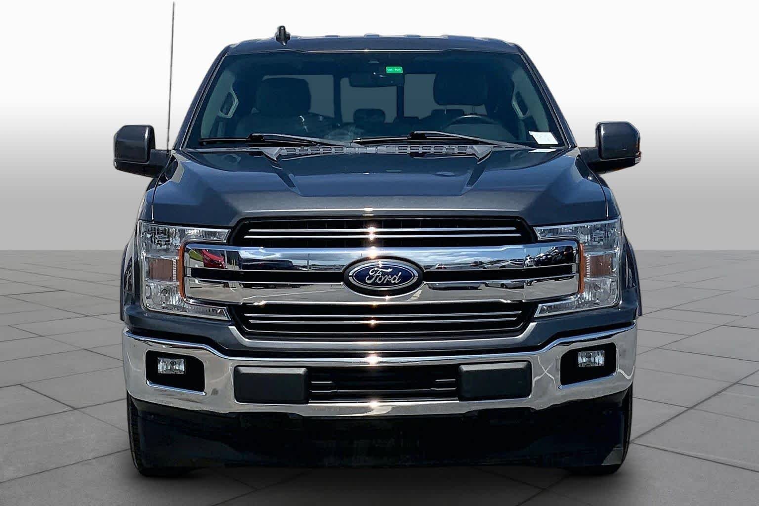 Certified Used 2019 Magnetic Metallic Ford LARIAT image 4
