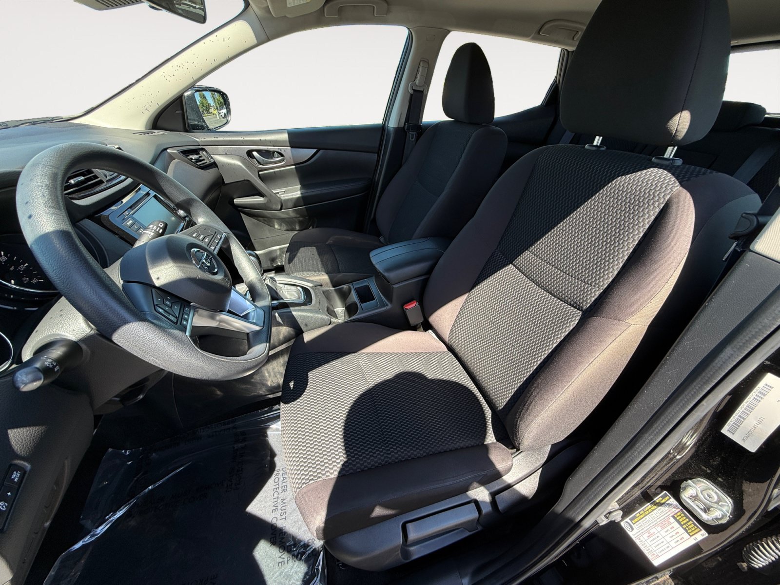 Used 2020 Magnetic Black Pearl Nissan S image 10