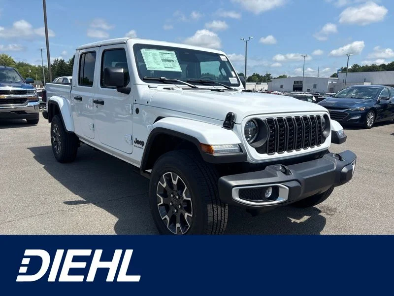 2026 Jeep Gladiator Sahara Auto's photo