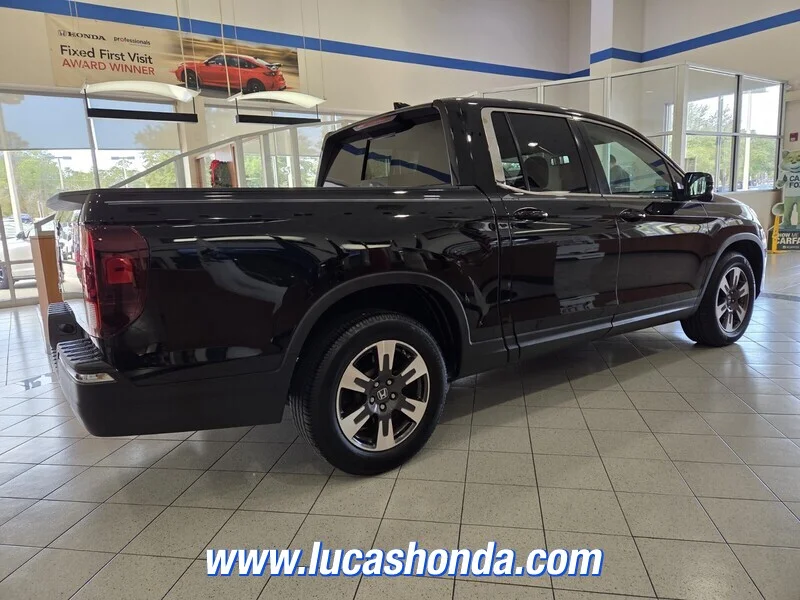 Used 2019 Black Honda RTL-T 2WD image 4