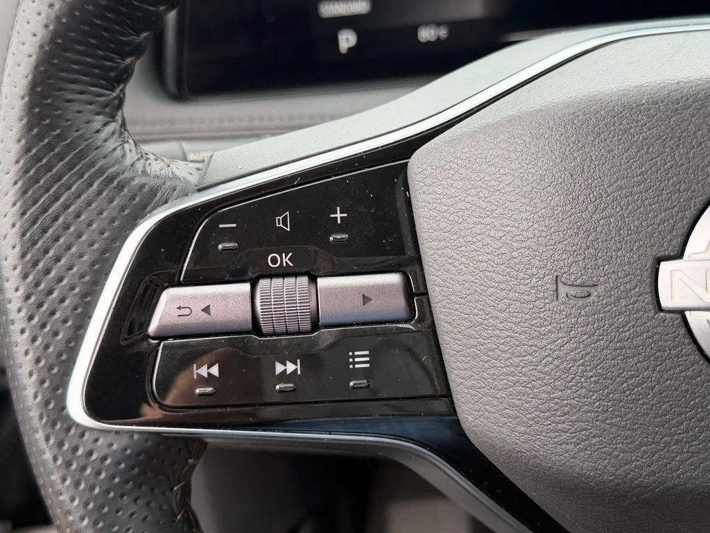 Used 2023 White Nissan ENGAGE image 24