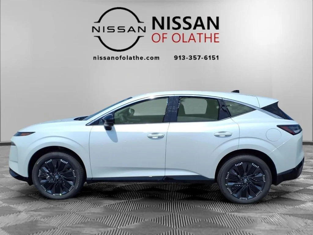 New 2026 Everest White Pearl TriCoat Nissan Platinum image 25